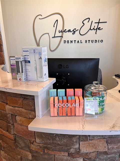 Lucas Elite Dental Studio front check-in counter
